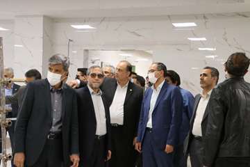 بازدید معاون توسعه مدیریت و منابع وزارت بهداشت از ساختمان مرکز جامع تشخیص و درمان سرطان استان سمنان 